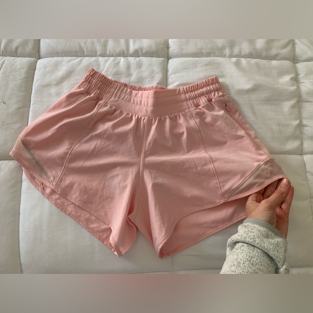 Lululemon hottyhot shorts. Size 4. Pocket in back. Built in liner.